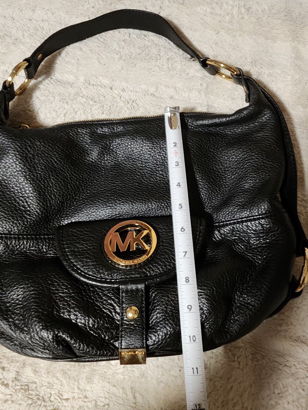 Michael Kors Fulton Large Shoulder Bag Black Pebbled Leather Gold MK Logo Hobo - Picture 4 of 16